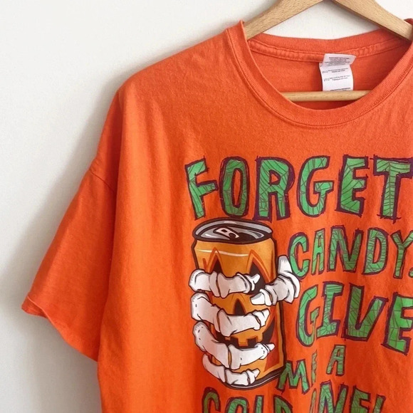 Halloween orange graphic t-shirt - Picture 2 of 5